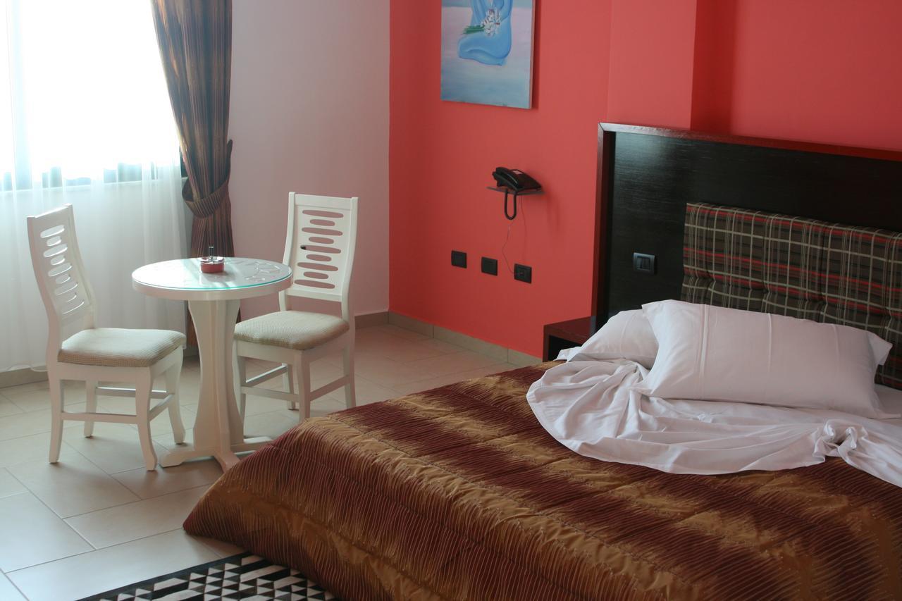 Hotel Siklad Lezhë Dış mekan fotoğraf