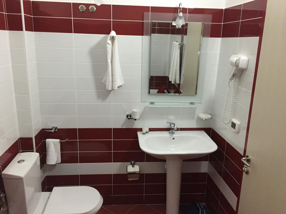 Hotel Siklad Lezhë Dış mekan fotoğraf